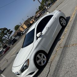 2016 Mercedes-Benz CLA250