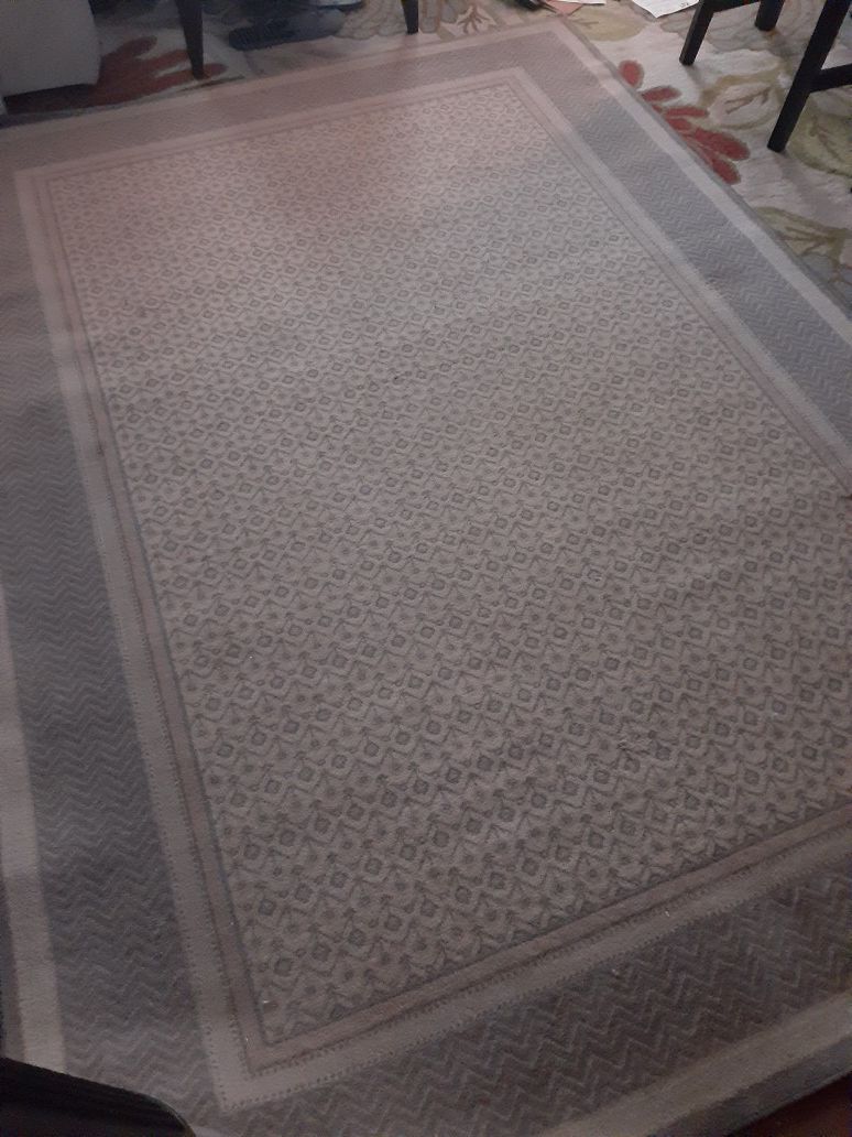 Gray area rug 5 x 7