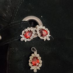 Pendant & Earrings Set