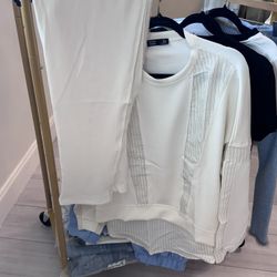 Two Pieces Comfortable Set Color Ivory 
