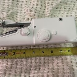 Mini Sewing Machine