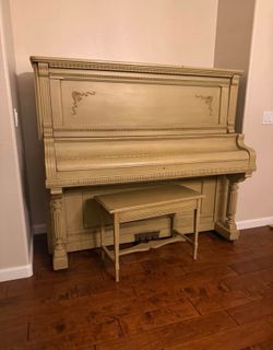 Free upright piano