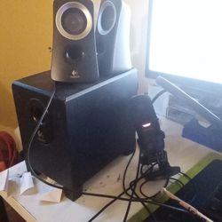 Hyper Mic Used For Podcasting Gaming Or Recording 