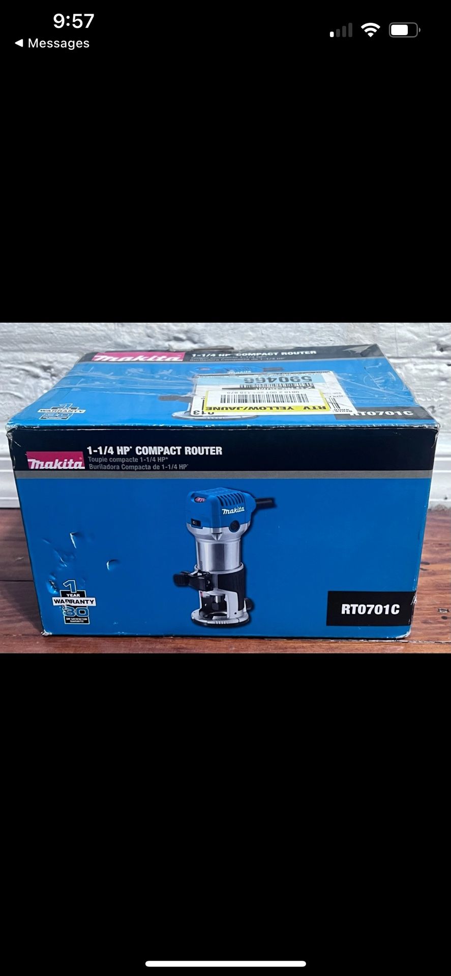 Makita 6.5 Amp 1-1/4 HP Corded Fixed Base Variable Speed Compact Router RT0701C