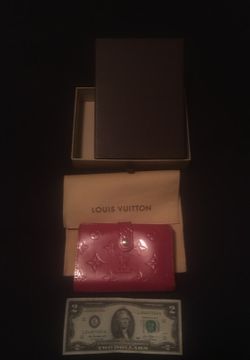 Louis Vuitton women’s wallet