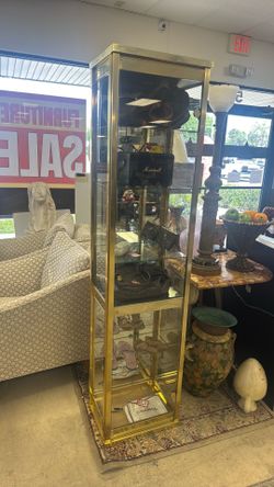 Highend display case with Lock￼