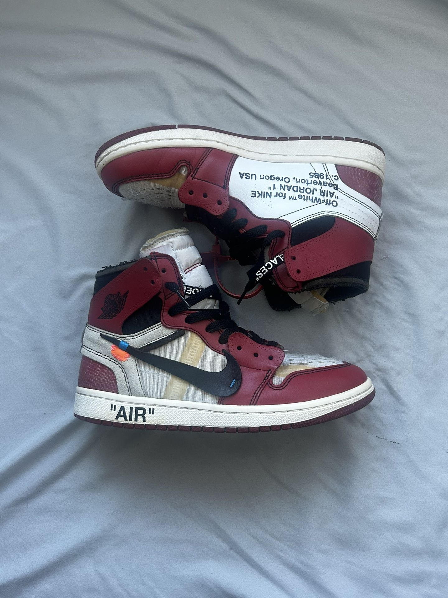 Off White Jordan 1 Chicago