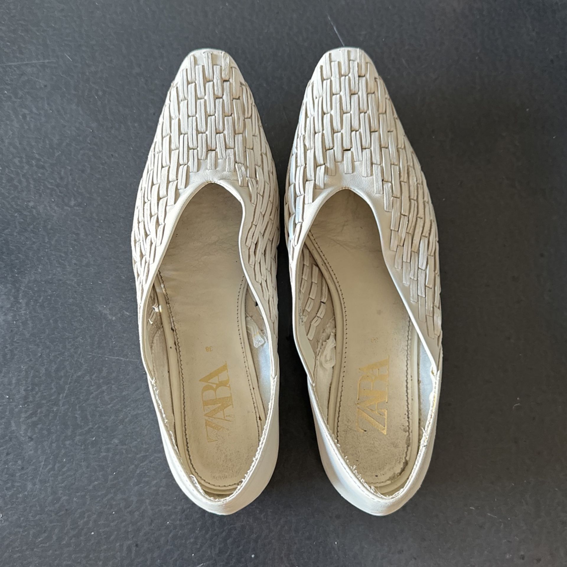 Zara Flats