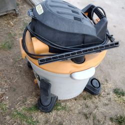 12 Gallons Vaccum