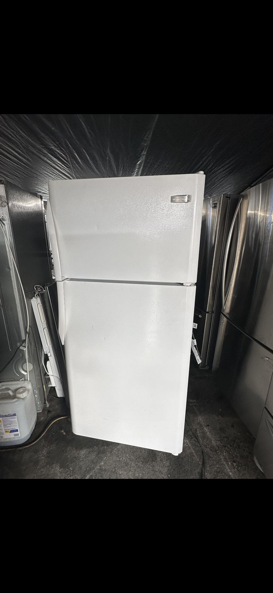 White Frigidaire Apt Size Fridge We Deliver And Install👨🏻‍🔧🚚