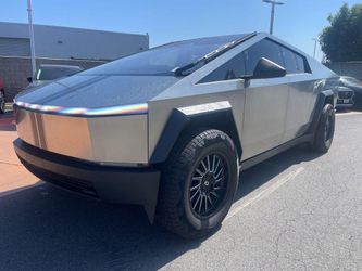 2025 Tesla Cybertruck