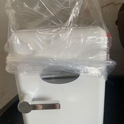New 4L Portable Mini Fridge