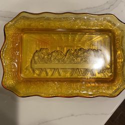 VINTAGE INDIANA GLASS - JESUS' LAST SUPER AMBER RED / YELLOW, GLASS 11x7”