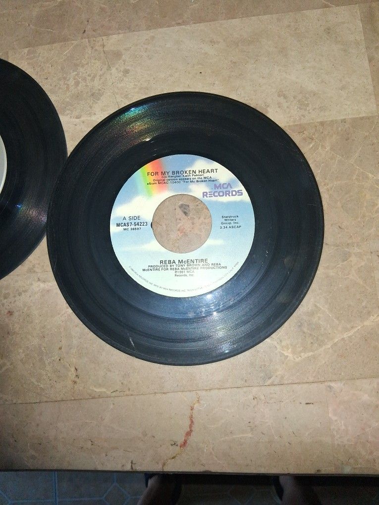 200 Country 45 RPM Records
