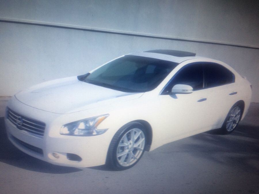 Cash Only! 2O12 Nissan Maxima SV