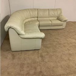  3-Piece Sectional *Free Delivery*