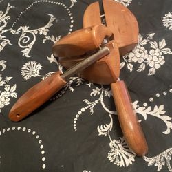 Shoe Stretchers New Over Dozen Types All Valued Over $50 