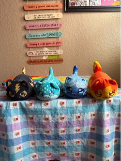 Aphamu Cat plushies