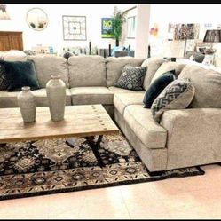 Bovarian 3 Piece Sectional Couch /Sofa