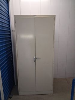 Metal Storage Cabinet with Double Doors