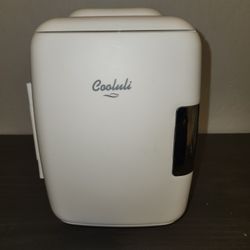Baby Bottle Mini Fridge
