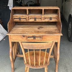 Free 44x34 homemade desk with matching chair