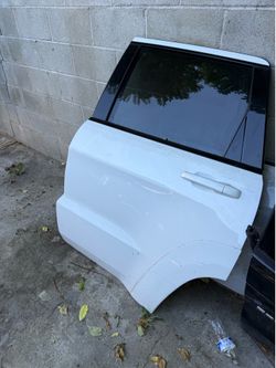 2016 Jeep Grand Cherokee doors