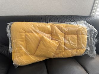 Folding chair cushion