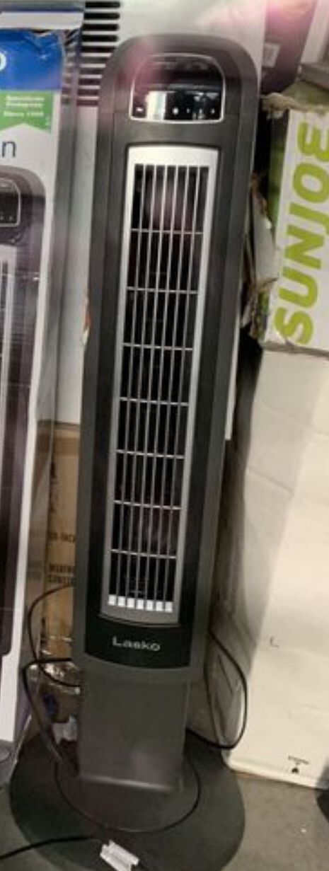 Lasko 36” tower fan excellent working condition open box never used