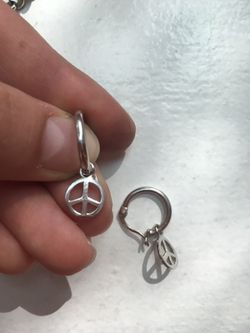 VSCO girl: Sterling Silver Peace Sign Earrings