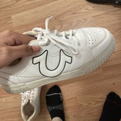 True Religion Stasha sneakers in the white colorway