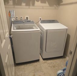 Samsung Washer &  Gas Dryer