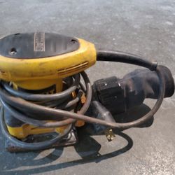 Electric Sander..Dewalt