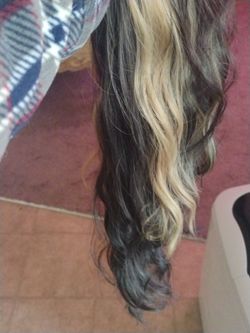 $35   #1 SELLER 2 LEFT MAMAS Brown wig with highlights and bangs very adorable this wig is 26 in long it has bangs it is brown with blonde highlights 