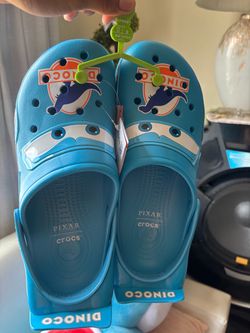 Cars crocs dinoco