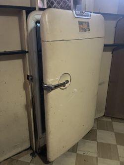 Frigidaire Antique Refrigerator 