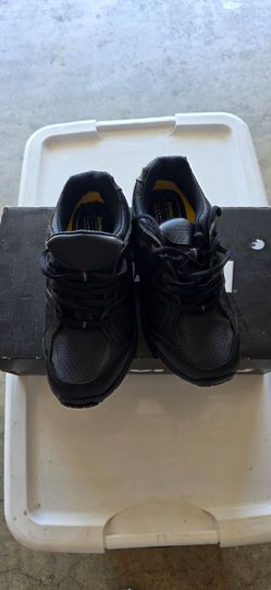 Work shoes die hard, women