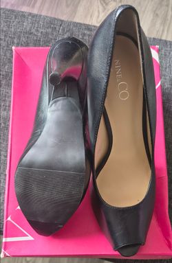 Nine & Co. Jjarabelle Peep Toe Black Heels