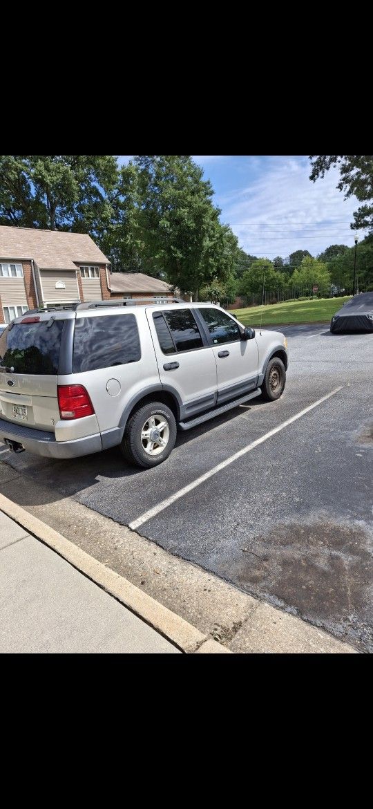 2003 Ford Explorer