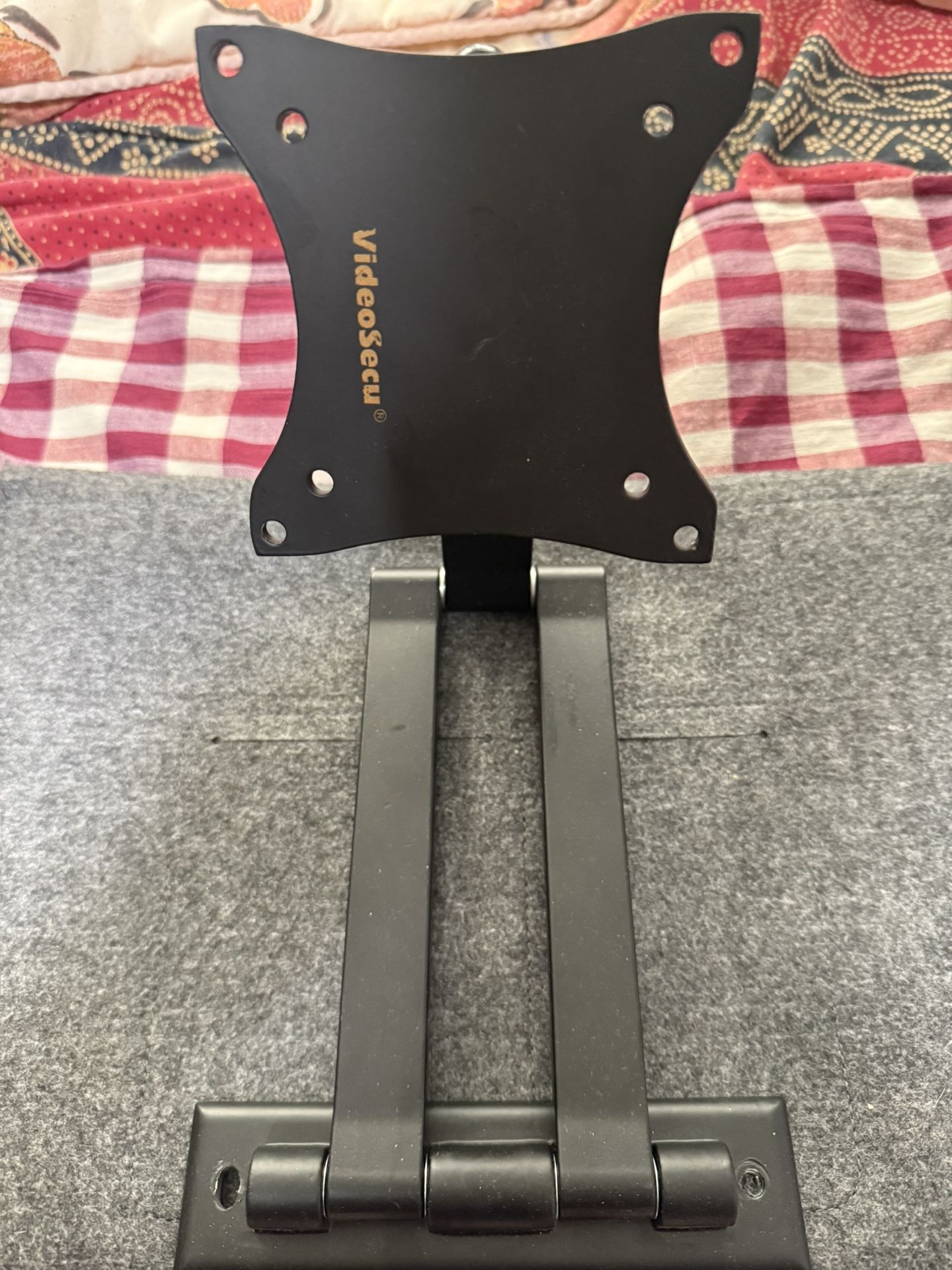 Wall Mount For Monitor / TV