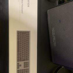 ⌨️ Seenda wireles Keyboard Like New
