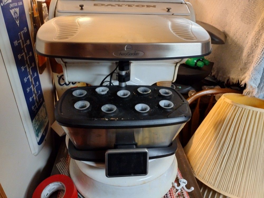 2 Aero Garden Plant Incubators With Supplies