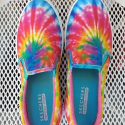 SKECHERS MEMORY FOAM