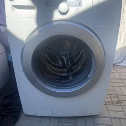 Kenmore Washer In Excellent Condition, Azusa 