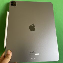 Apple IPad Pro 12.9” 6th Generation (M2 chip / Liquid XDR display/ 2022 ) 128GB with keyboard, pen & Accessories (1TB $1099) 