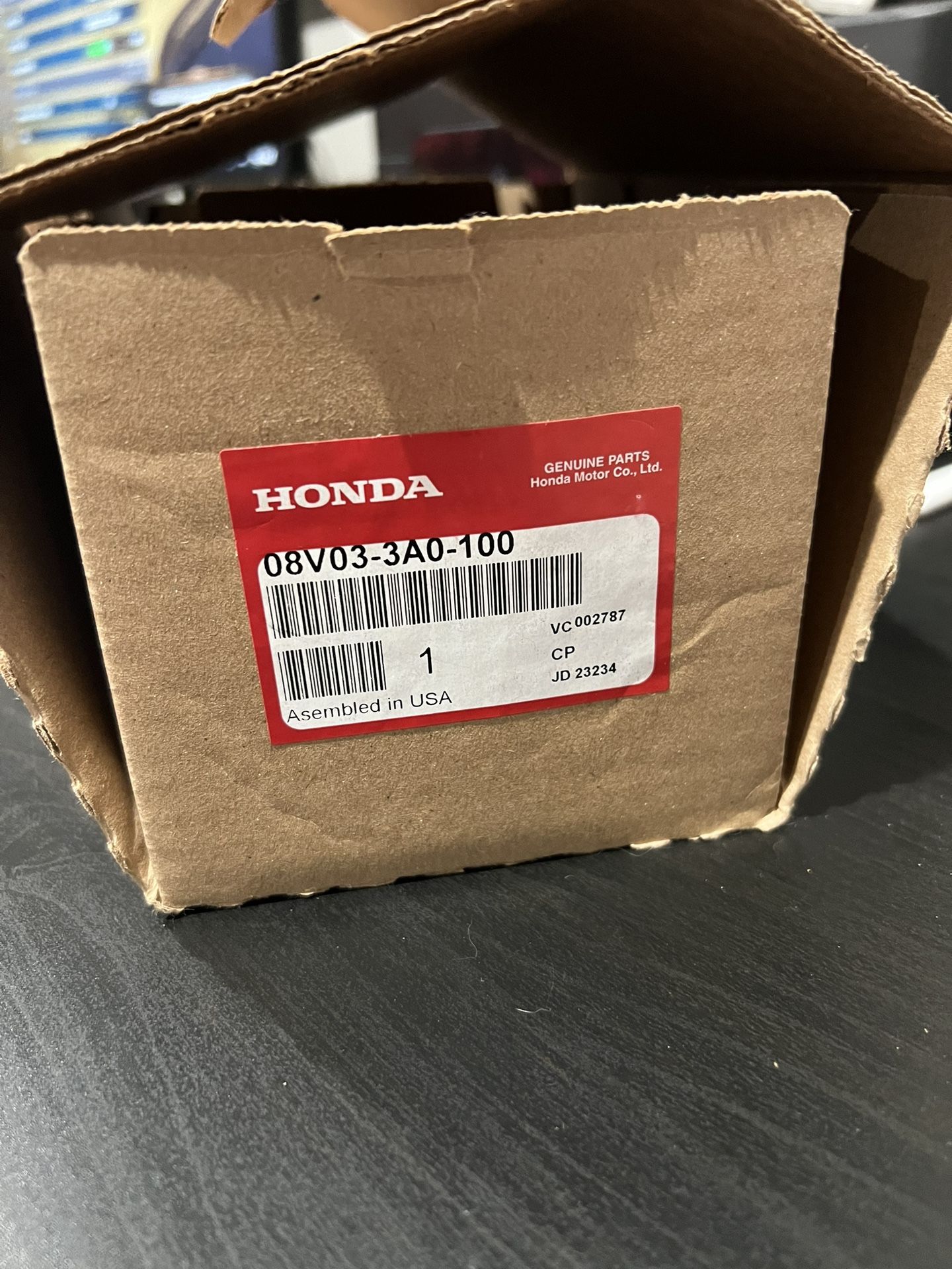Honda Mirror, Auto-Dimming W/Homelinkandreg Honda Part No.: 08V03-3A0-100