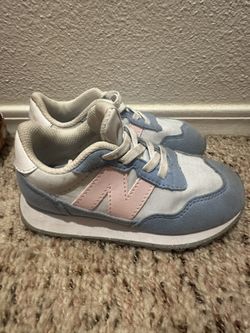Toddler 9c New Balance Shoes 