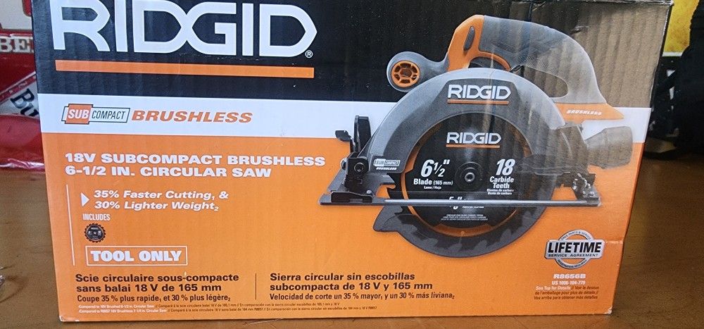 Ridgid Subcompact Brushless 18v 6-1/2in Circular Saw With Blade