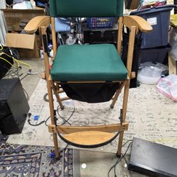 https://offerup.com/redirect/?o=SG9sbHl3b29kY2hhaXJzLmNvbQ== Director Folding Chair