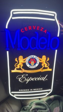 L.E.D Modelo beer can